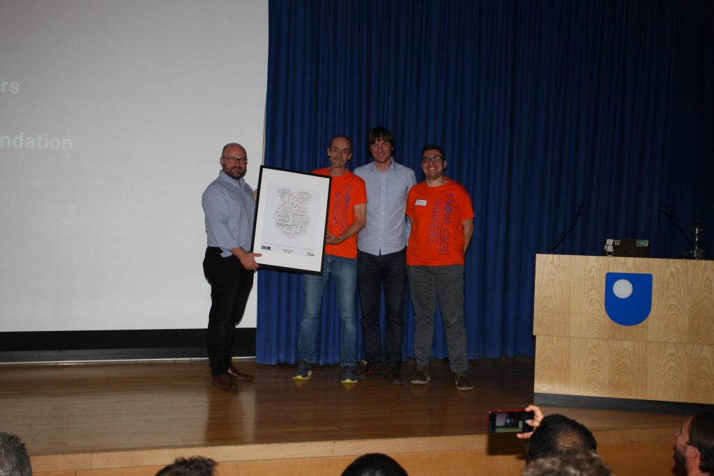 Knowledge Makers v5.0 Raspberry Research Special Edition.